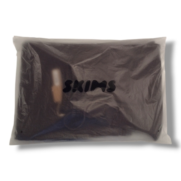 Skims Boyfriend Fleece Baggy Sweatpants - Picture 6 of 6